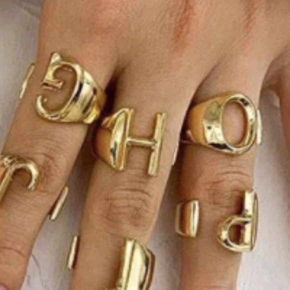 (Harry Styles) H and S initial rings - Picture 2 of 7